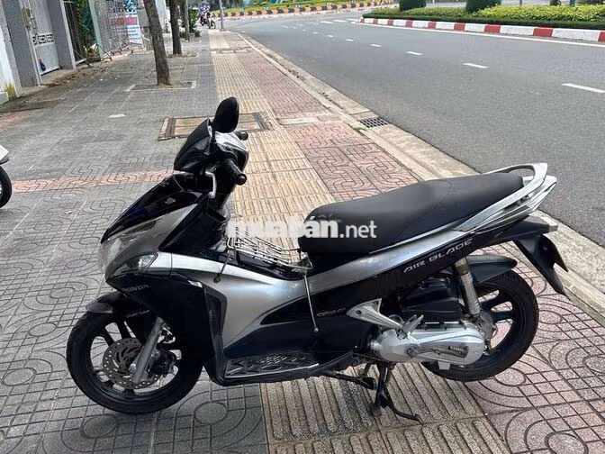 Honda Air Blade Đen bạc bs 72 may zin