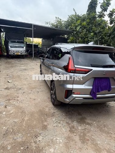 Mitsubishi Xpander Tự động Bạc
