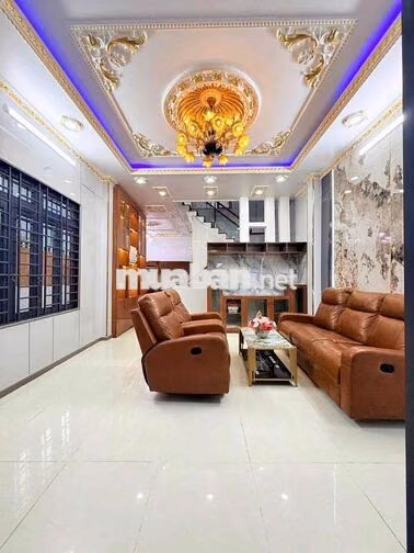 NHÀ DÂN NGANG 6m 1 trệt 1 lầu Sân xe Hơi - 4PN - Gần Trường Học