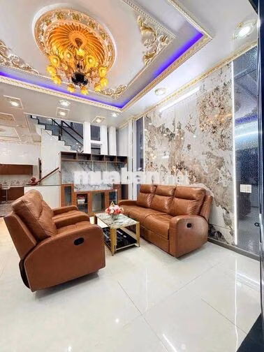 NHÀ DÂN NGANG 6m 1 trệt 1 lầu Sân xe Hơi - 4PN - Gần Trường Học