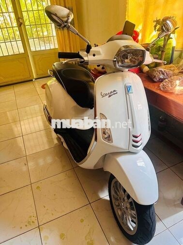 Piaggio Vespa Sprint Trắng