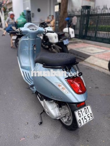 Piaggio Vespa Sprint Xanh