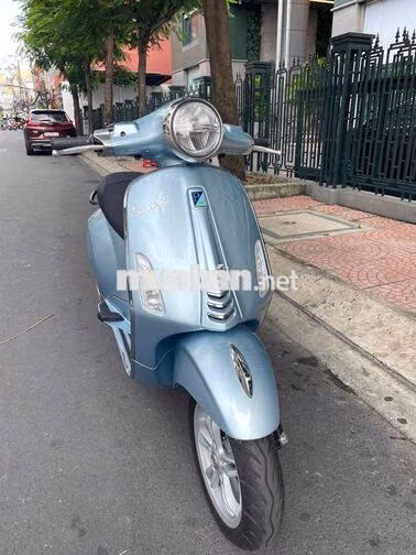 Piaggio Vespa Sprint Xanh