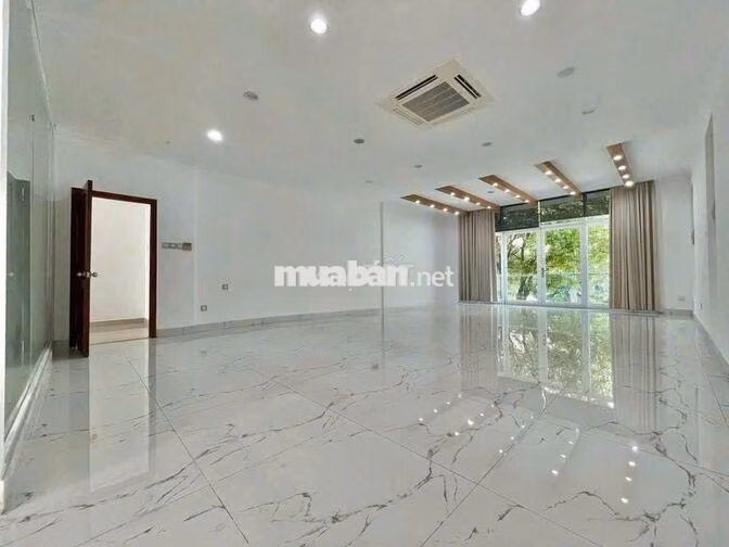 HOT NHẤT KHU VỰC- 37D Nguyễn Minh Hoàng, TB- DT 6x18m - 5 Tầng 