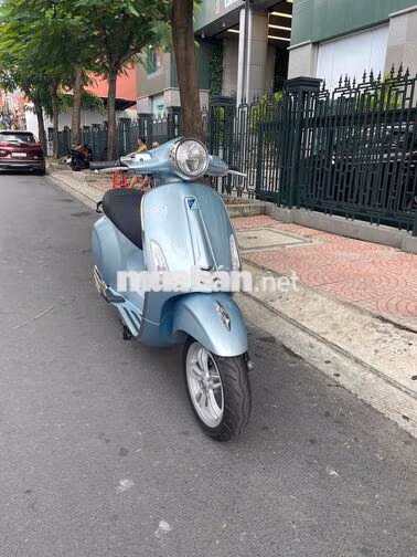 Piaggio Vespa Sprint Xanh