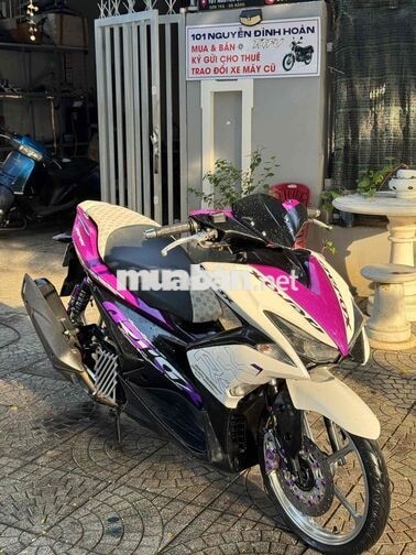 Yamaha NVX 155 ABS Trắng Tím Đen
