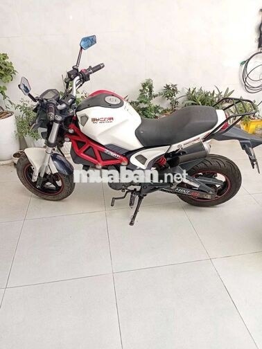Xe mô tô mini Ducati Monster 110 Trắng đỏ