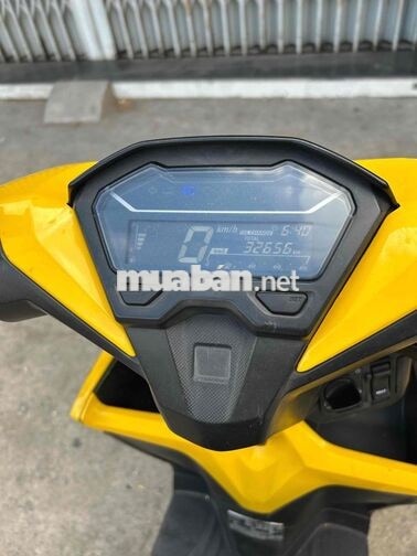 Honda Vario 150 2021 Vàng