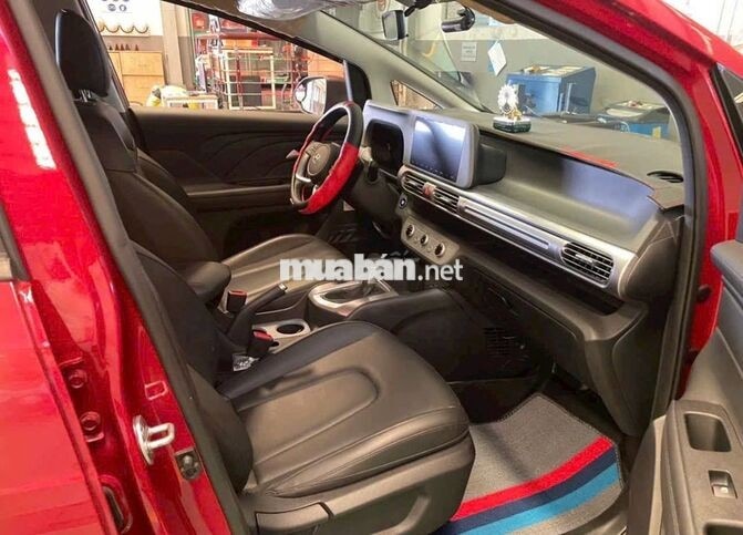 Hyundai Stargazer 2022 Đỏ 5.000km