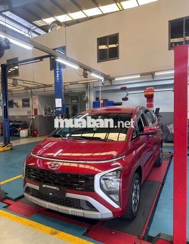 Hyundai Stargazer 2022 Đỏ 5.000km