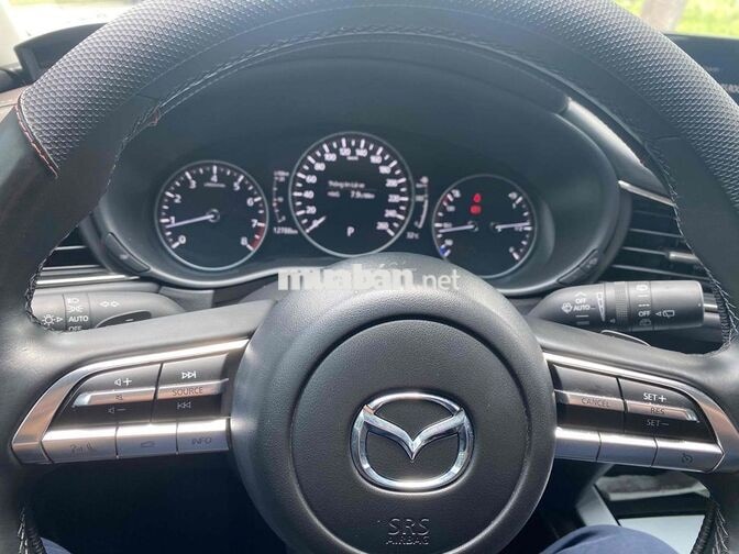 Mazda CX-30 7G Trắng 5 chỗ Tự động