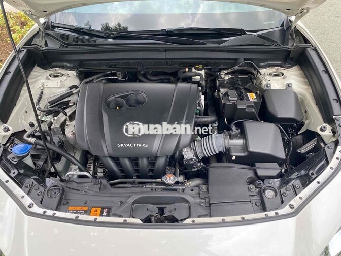 Mazda CX-30 7G Trắng 5 chỗ Tự động