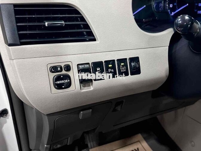 Toyota Sienna Limited AWD 2015 Trắng