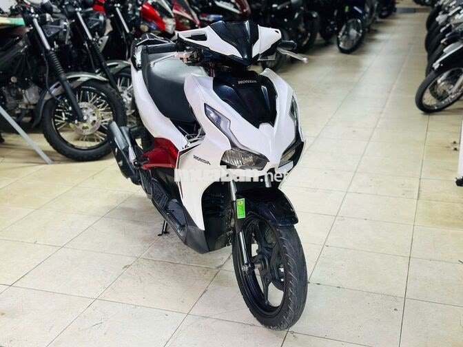 XE MÁY THỊNH PHÁT- AIR BLADE 125 TRẮNG ĐEN BIỂN HN