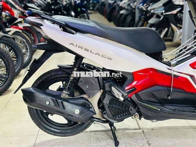 XE MÁY THỊNH PHÁT- AIR BLADE 125 TRẮNG ĐEN BIỂN HN