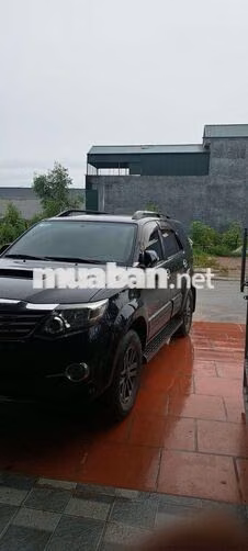 Toyota Fortuner 2016 Số sàn Dầu Đen