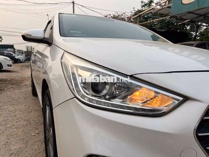 Hyundai Accent 2019 Trắng Tự động