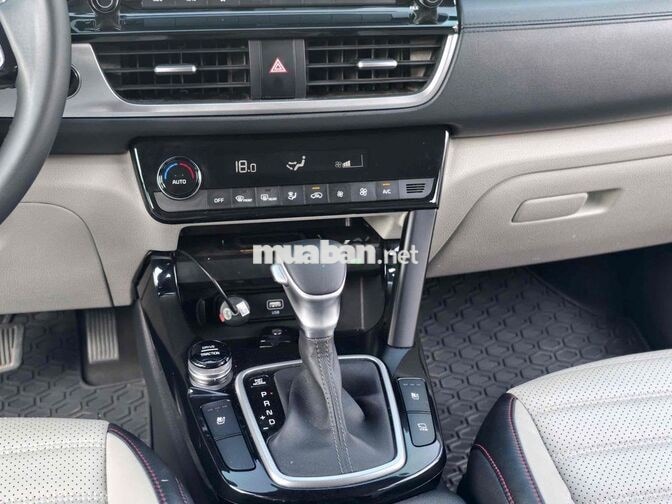 Kia Seltos Premium 2021 Đỏ 5 vạn