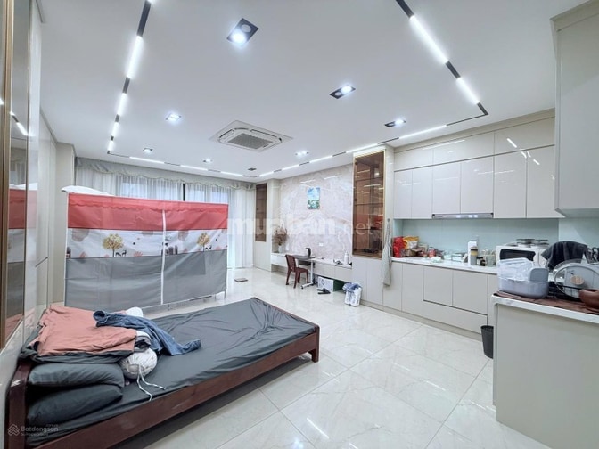 Nhà ngõ 1 Phạm Tuấn Tài - DT 60m x 6 Tầng có Thang Máy - ĐH - Mới đẹp