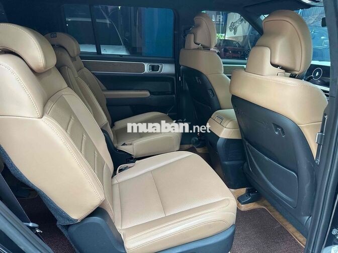 Hyundai Santafe 2025 2.5Tubo Calligraphy Đen 6 chỗ