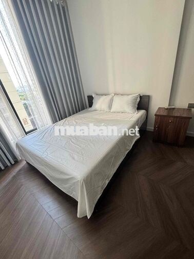 Cho thuê cccc tiêu chuẩn hotel 5 sao Lumier Eve green Smart City