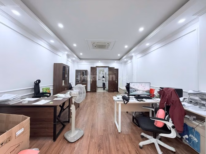 Nhà ngõ 1 Phạm Tuấn Tài - DT 60m x 6 Tầng có Thang Máy - ĐH - Mới đẹp
