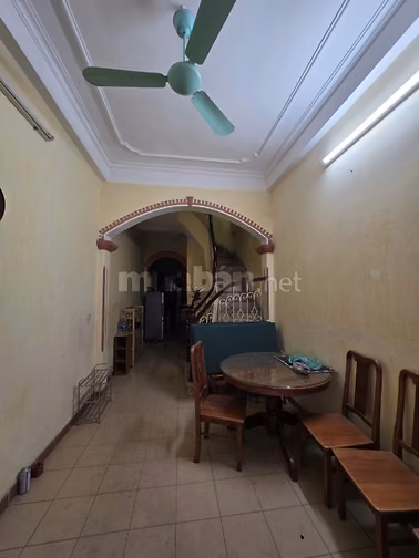 Cho thuê lâu dài nhà 03 tầng trong ngõ ở Tam Trinh, Hà Nội