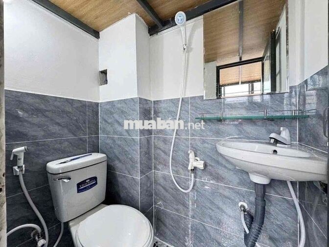 CHÍNH CHỦ CHO THUÊ GÁC SIÊU THOÁNG MÁT GIÁ CỰC RẺ NẰM LVQ - MÃ LÒ