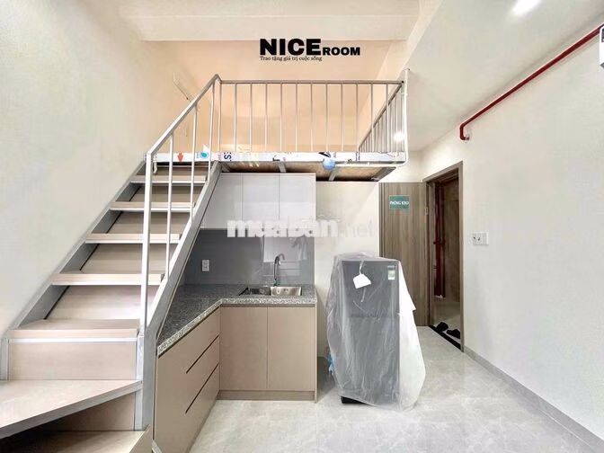 căn hộ có gác giá 5tr7 nhà mới 100% có thang máy