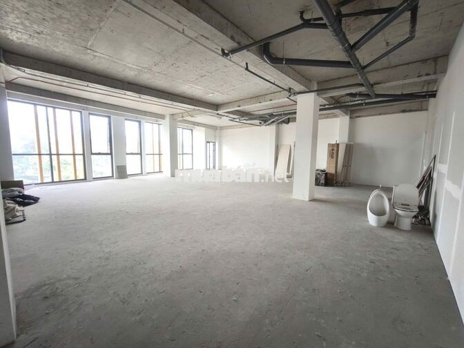 150M² BÀN GIAO ĐẸP – CHỈ 10 TRIỆU/THÁNG, VĂN PHÒNG ĐẸP NGAY BCONS