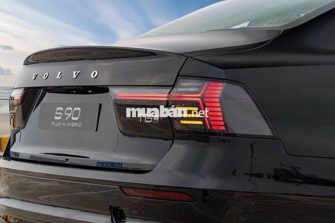 Volvo S90 Plug-in Hybrid - ƯU ĐÃI 200 Triệu