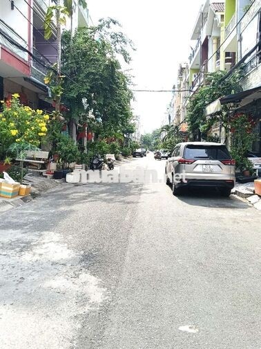 Nhà thuê Mặt tiền đg 74 Bình phú Q6