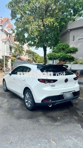 Mazda Mazda 3 Hatback 1.5G AT 2022 Trắng 40.000 km