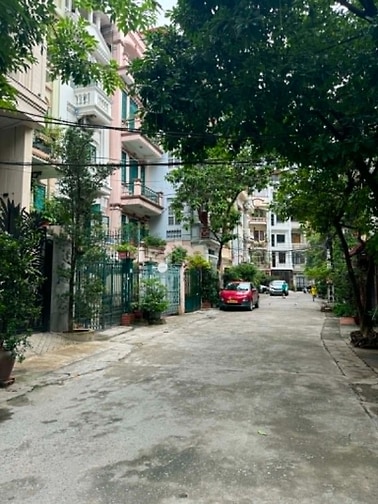 Bán nhà phố Giảng Võ, Ba Đình 80m, xây 5 tầng, khu phân lô, đường ô tô