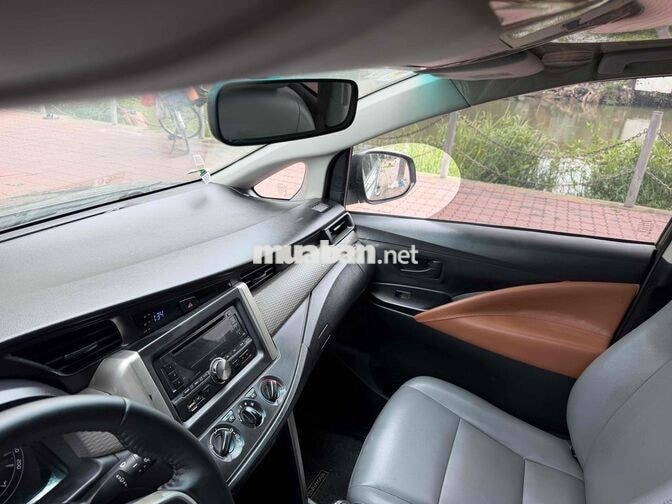Toyota Innova E 2018
