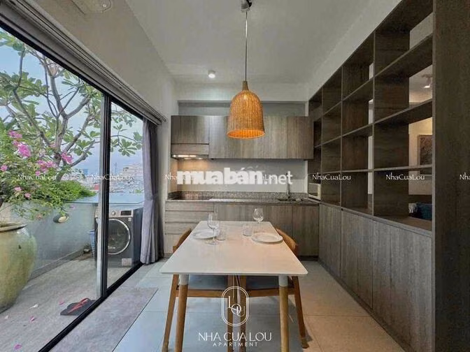 CĂN HỘ DỊCH VỤ CAO CẤP DẠNG PENTHOUSE QUẬN 4 (NGAY CẦU KHÁNH HỘI)