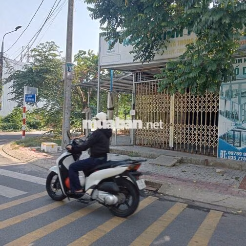 Mặt bằng kinh doanh gần 3 trường học Lê Hồng Phong