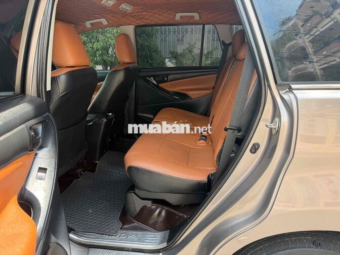 Toyota Innova 2018 Số sàn Vàng đồng 128126 km
