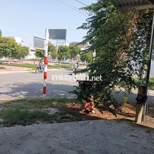 Mặt bằng kinh doanh gần 3 trường học Lê Hồng Phong