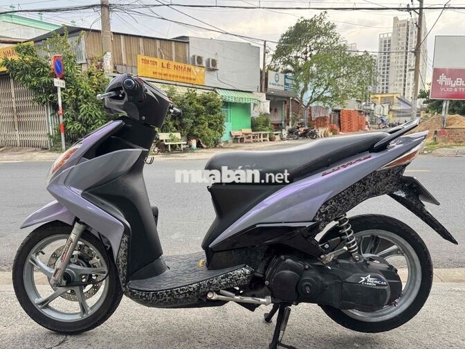 Yamaha Luvias 2012 Tím