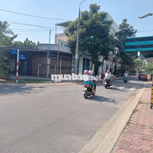 Mặt bằng kinh doanh gần 3 trường học Lê Hồng Phong