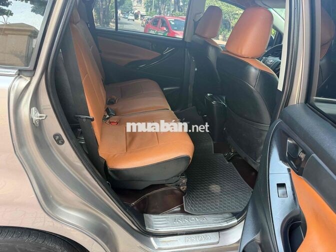 Toyota Innova 2018 Số sàn Vàng đồng 128126 km