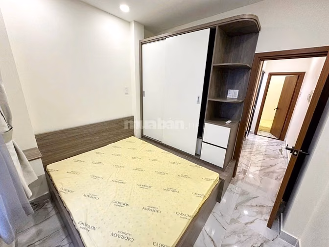 Nhà mới đẹp 3 lầu sân thượng hẻm Trần Bình Trọng, Phường Chợ Quán