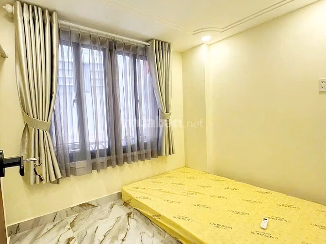 Nhà mới đẹp 3 lầu sân thượng hẻm Trần Bình Trọng, Phường Chợ Quán