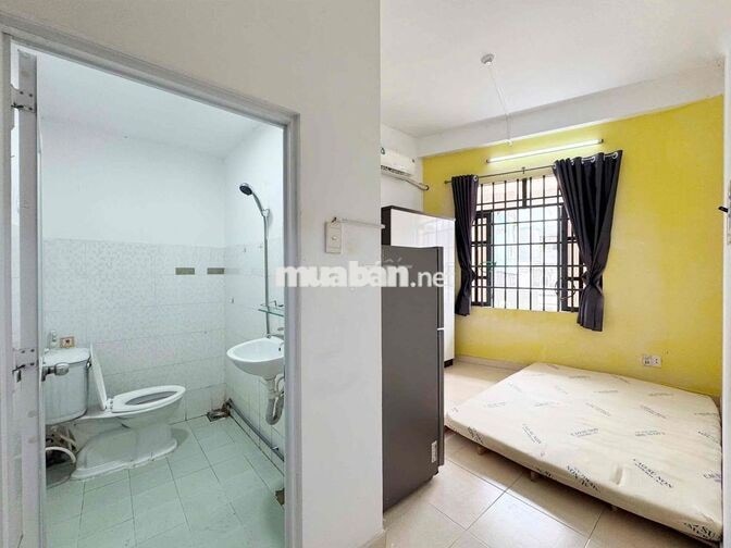 Căn hộ studio full nội thất cửa sổ trời lớn ngay TT Q10