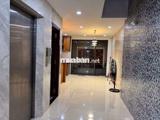 NHÀ BIỆT THỰ 5PN FULL NỘI THẤT KHU VEN SÔNG SÁT GIGAMALL THỦ ĐỨC