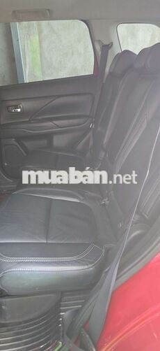 Mitsubishi Outlander Bản full Số tự động Đỏ