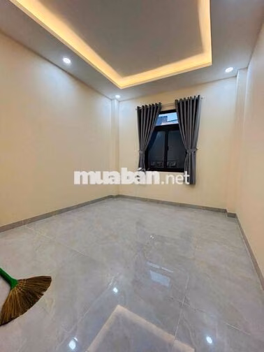 Cho Thuê Nguyên căn xe hơi đỗ cửa