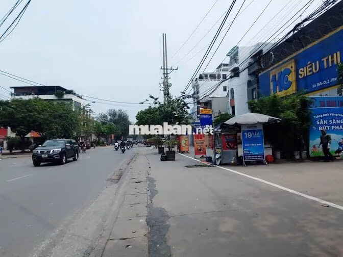 CHO THUÊ CỬA HÀNG LÔ GÓC ĐƯỜNG 2 PHÙ LỖ ĐỐI DIỆN VƯỜN HOA PHÙ LỖ