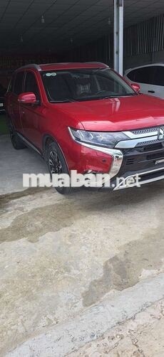 Mitsubishi Outlander Bản full Số tự động Đỏ